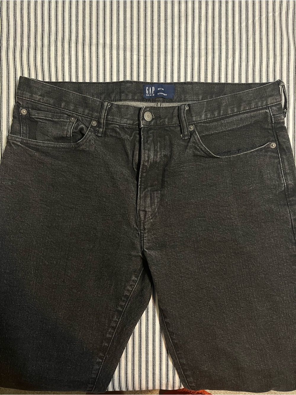 GAP Men's Charcoal Black Denim Jeans